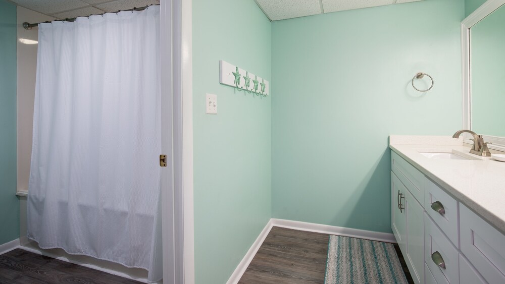 Long Beach 4 1007E 556192 by RedAwning - photo 54