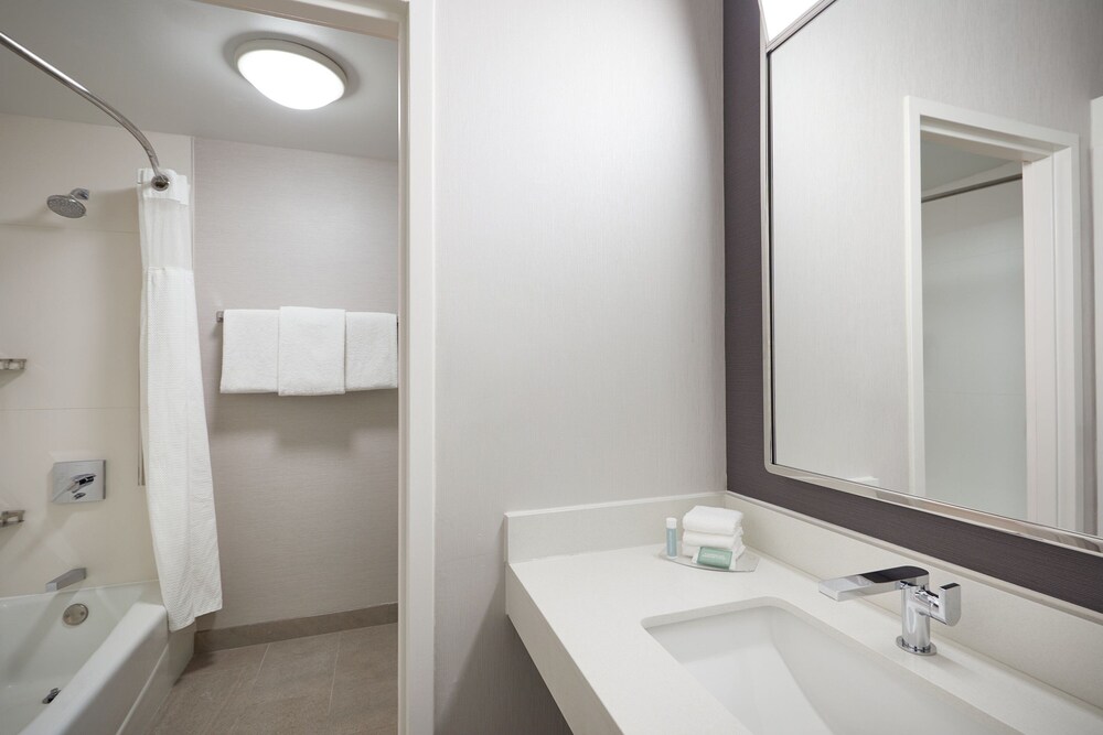 Courtyard by Marriott Kansas City Overland Park Metcalf - photo 7