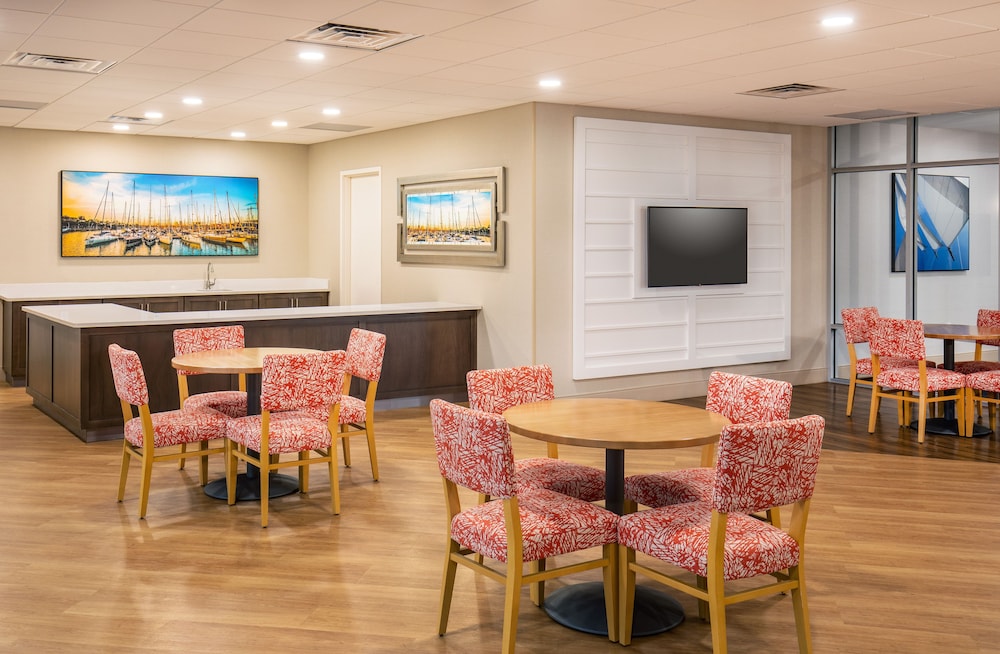 Holiday Inn Newport News Hampton by IHG - photo 31