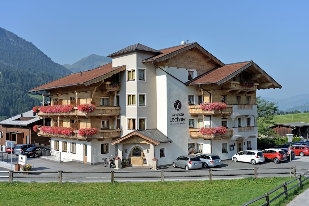 Landhotel Lechner — Kitzbuehel — photo 2