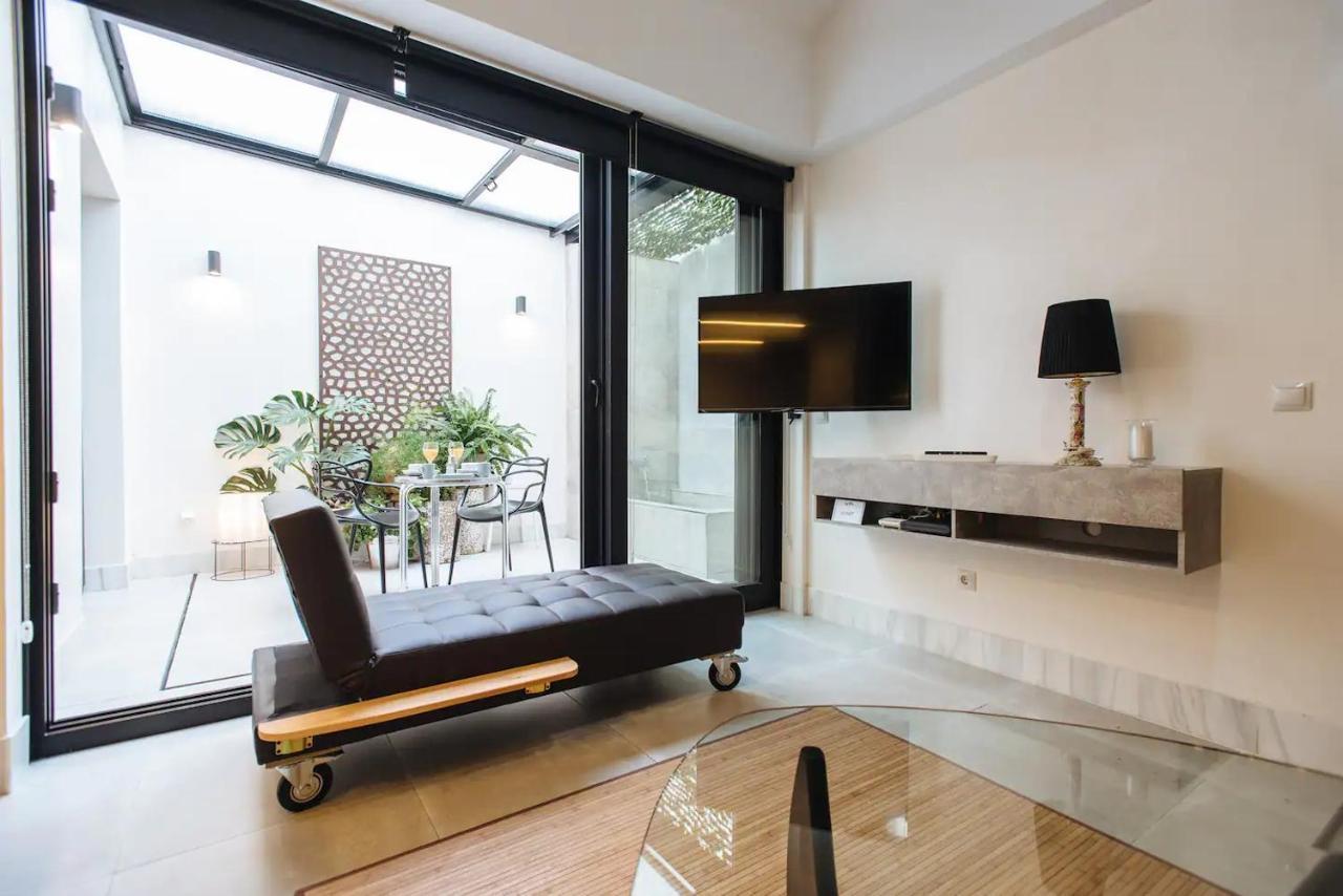 Lujoso Loft Con Piscina Y Espacio Office — Sevilla