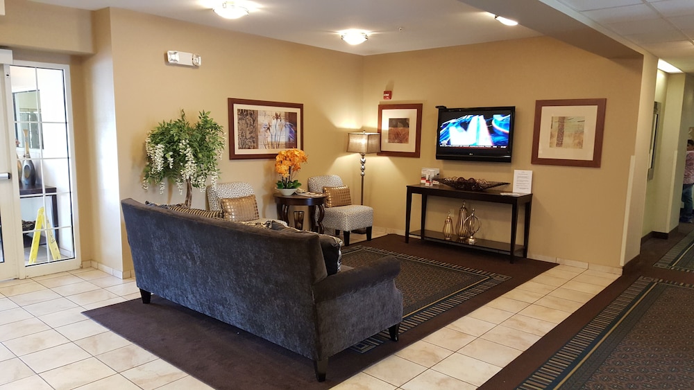 Candlewood Suites Hot Springs by IHG - photo 55