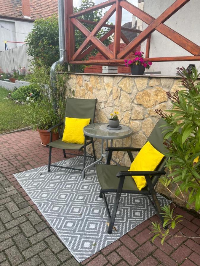 Szandra Vendeghaz - last minute hotel in Unknown City