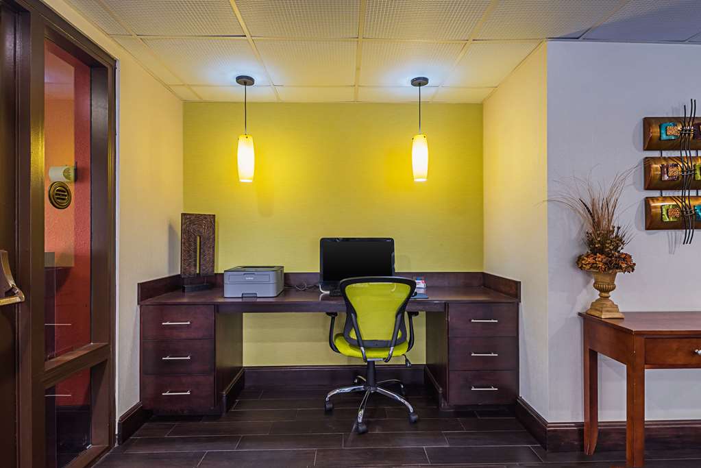 Quality Inn Airport Southeast - photo 12