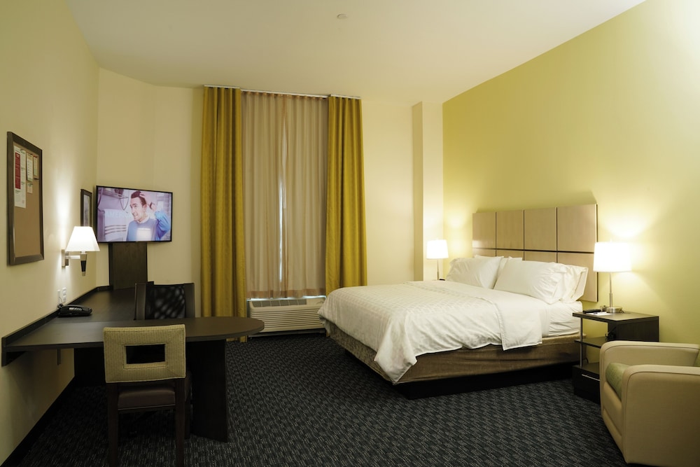 Candlewood Suites Plano North by IHG - photo 20