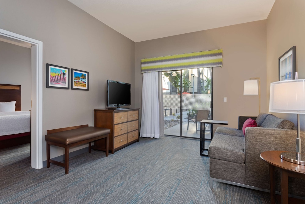Hampton Inn & Suites Fort Myers Beach Sanibel Gateway - photo 20