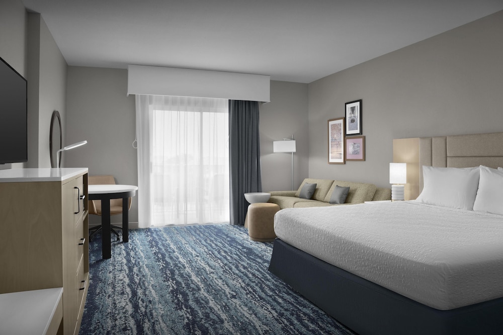 Hampton Inn & Suites Ocean City Bayfront Convention Center - photo 12