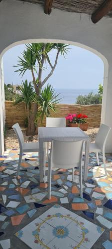 Casa Colomba Sant'angelo — 4-Star Luxury Hotel in Serrara Fontana, Italy