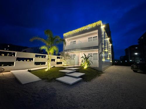Eich Business Accommodation — 4-Star Luxury Hotel in Santa Maria Capua Vetere, Italy