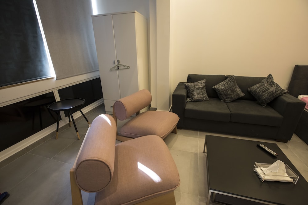 Pink - carbon neutral hotel in Beirut