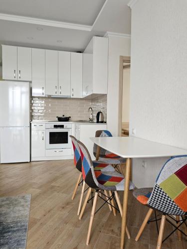Orexus Tower 2 Bedroom Flat near Holiday Inn Hotel in City Center
