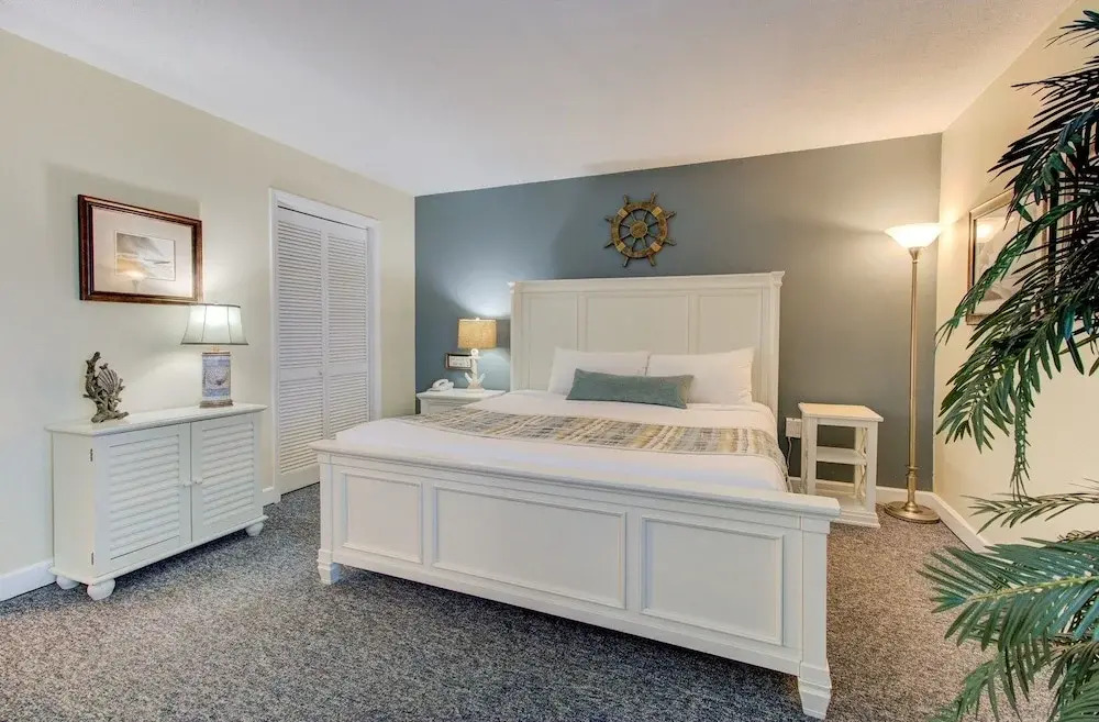 0312 Captains Quarters by Atlantic Towers - photo 4
