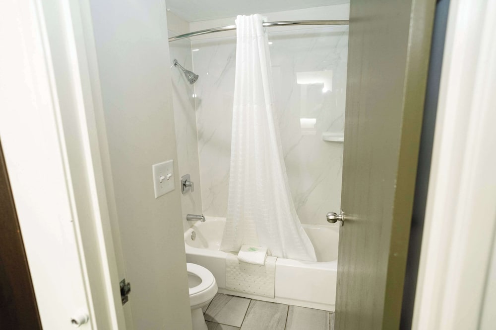 Sleep Inn & Suites Knoxville West - photo 35