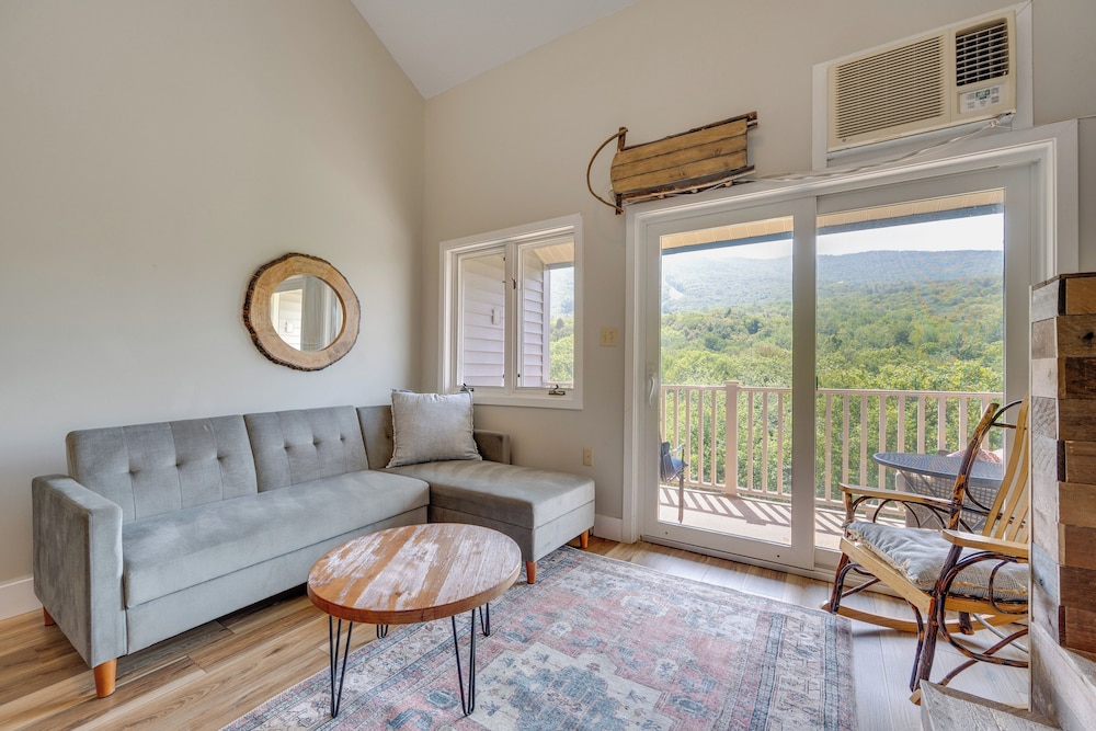 Lincoln Condo with Resort Amenities And Mountain Views - photo 7