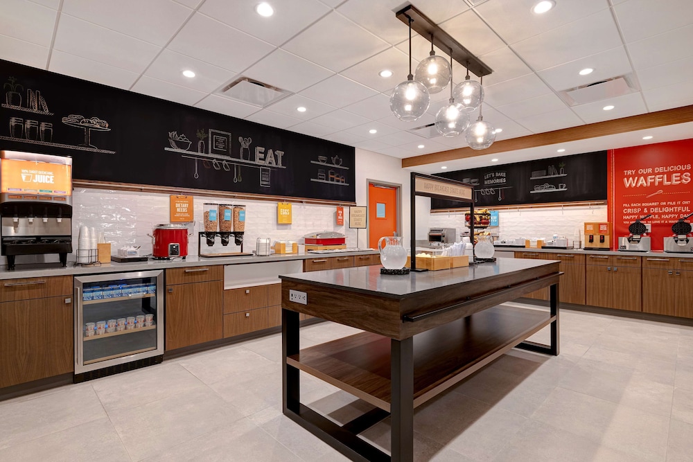 Hampton Inn Crown Point - photo 20