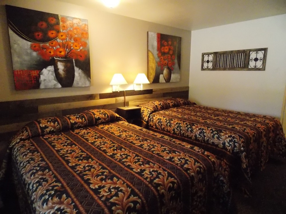 Vintage Lakeside Inn - photo 20