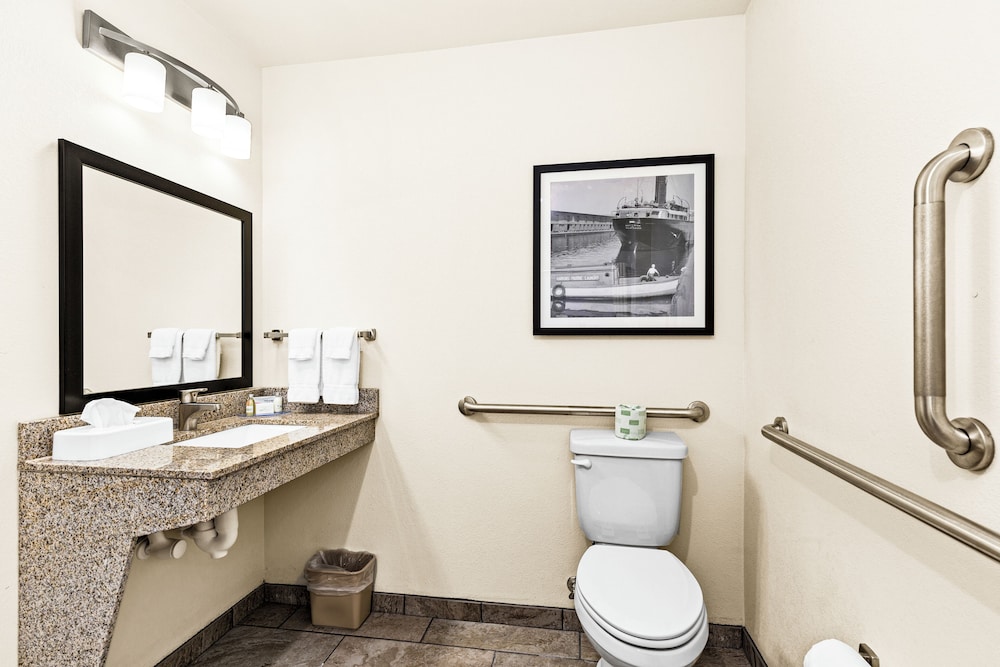 Cobblestone Hotel & Suites Ottumwa - photo 21