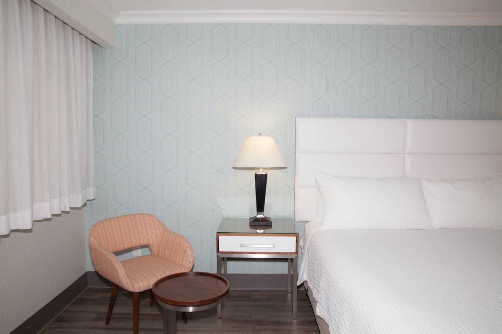 Pasadena Rose & Crown Hotel - photo 58