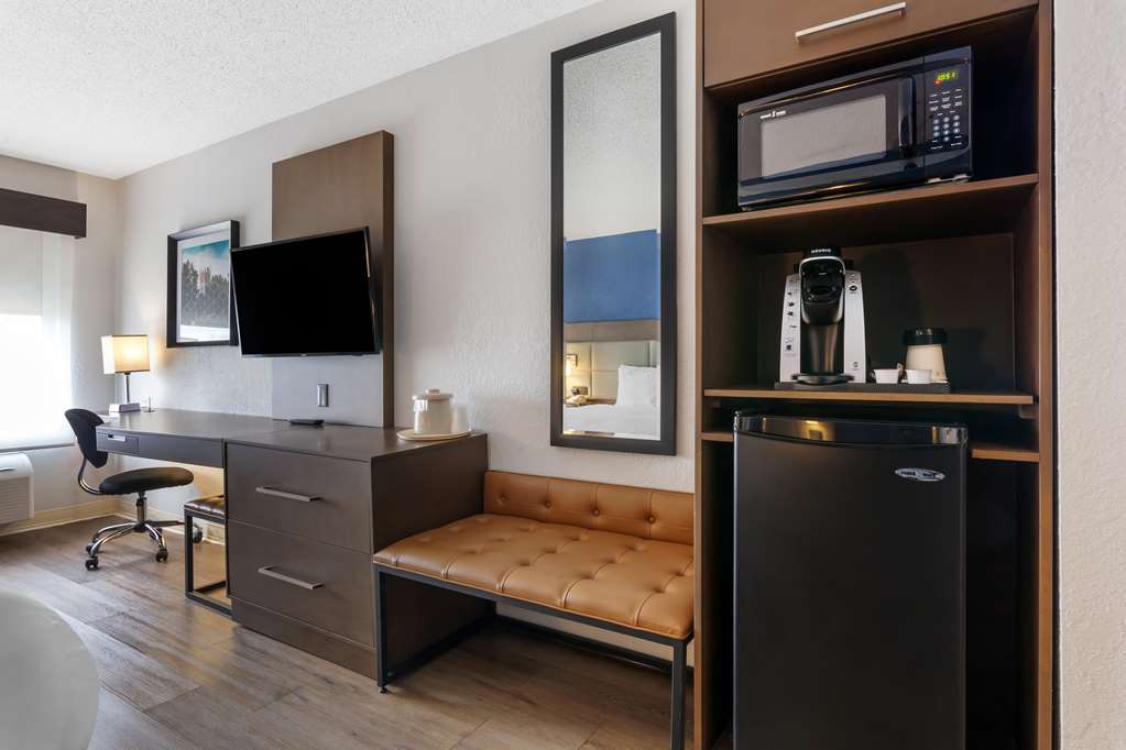 Best Western Sycamore Inn - photo 20