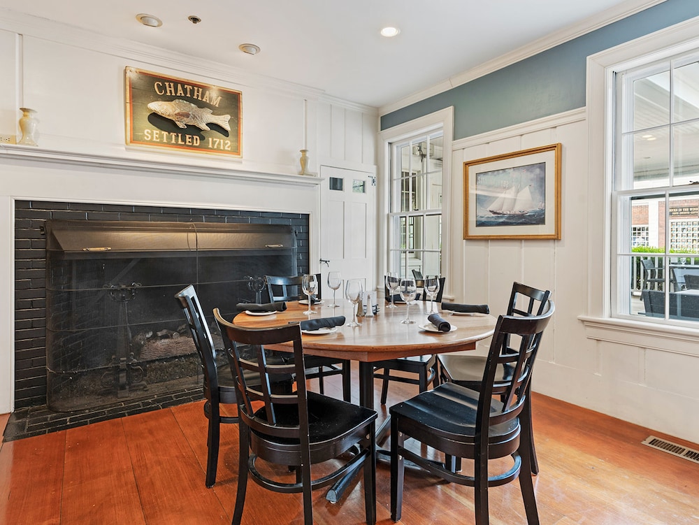 Chatham Wayside Inn - photo 36