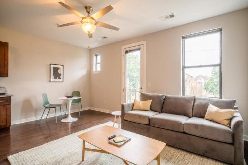 CozySuites MusicRow Astonishing Studio with free parking 22 — 4-Star Luxury Hotel in Nashville, United States