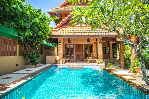 Kata Pool Villa No.7 — 4-Star Luxury Hotel in Phuket, Thailand