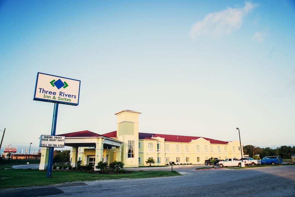 Rivers Inn & Suites - photo 2