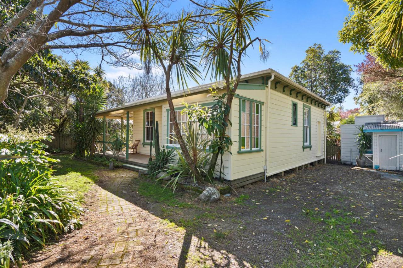 Aranui palms Mapua Holiday Home — 4-Star Luxury Hotel in Mapua, New Zealand