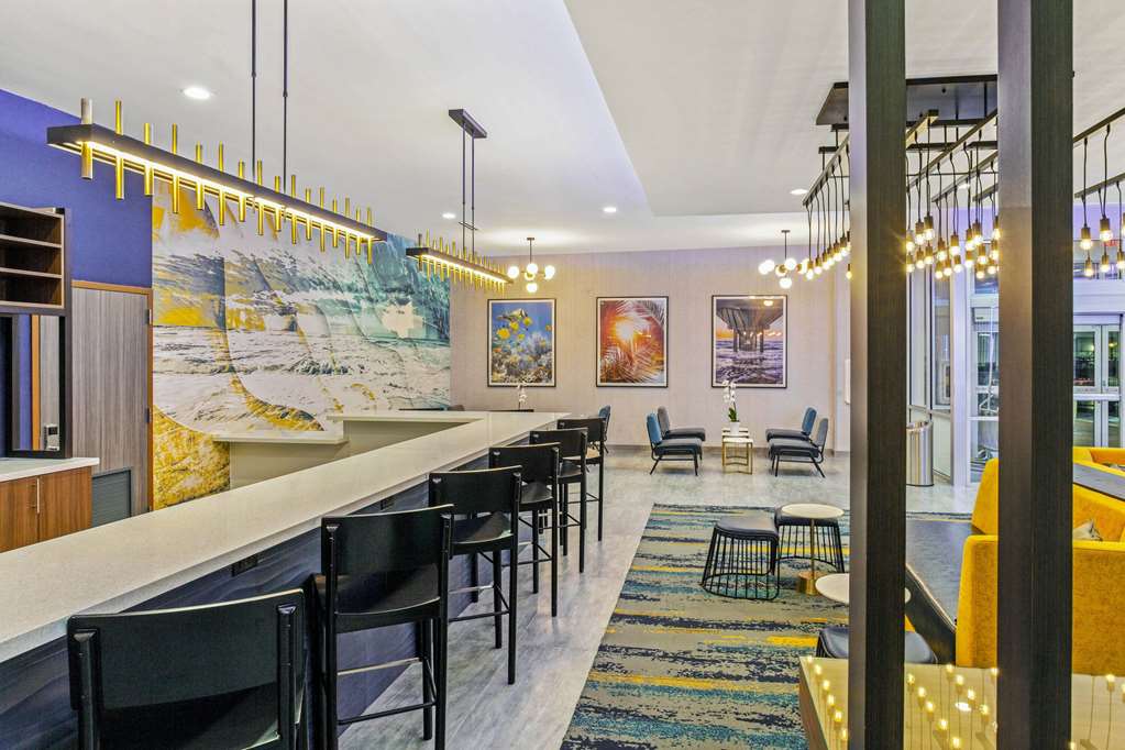 La Quinta Inn & Suites by Wyndham Miramar Beach Destin - photo 26