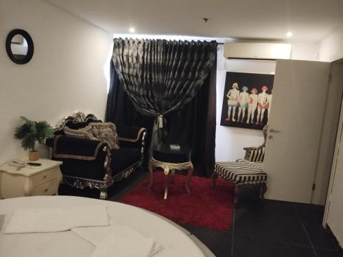 Shantel in Haifa, Israel