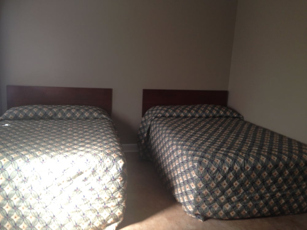 Oasis Motel - photo 4