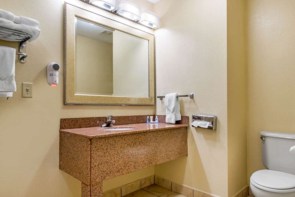 Quality Inn Jacksonville near I 72 - photo 14