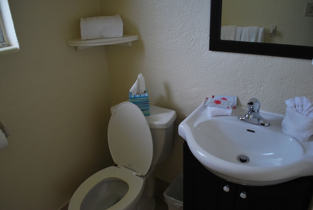 Mar Bay Motel &Suites - photo 39