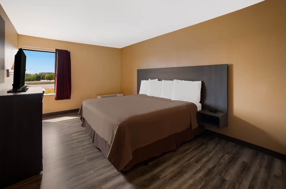 Econo Lodge Allentown North - photo 6