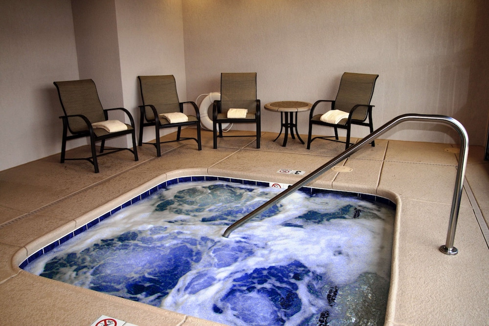 Hampton Inn & Suites Prescott Valley - photo 36