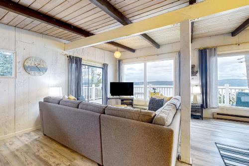 Eagles' Oceanview — 4-Star Luxury Hotel in Sequim, United States