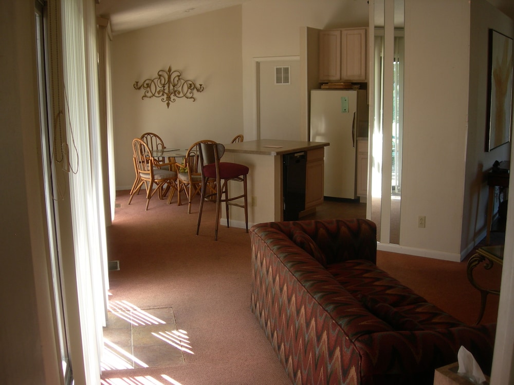 Baneberry Golf and Resort - photo 7