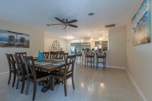 New York Avenue Rancher in Sarasota, United States