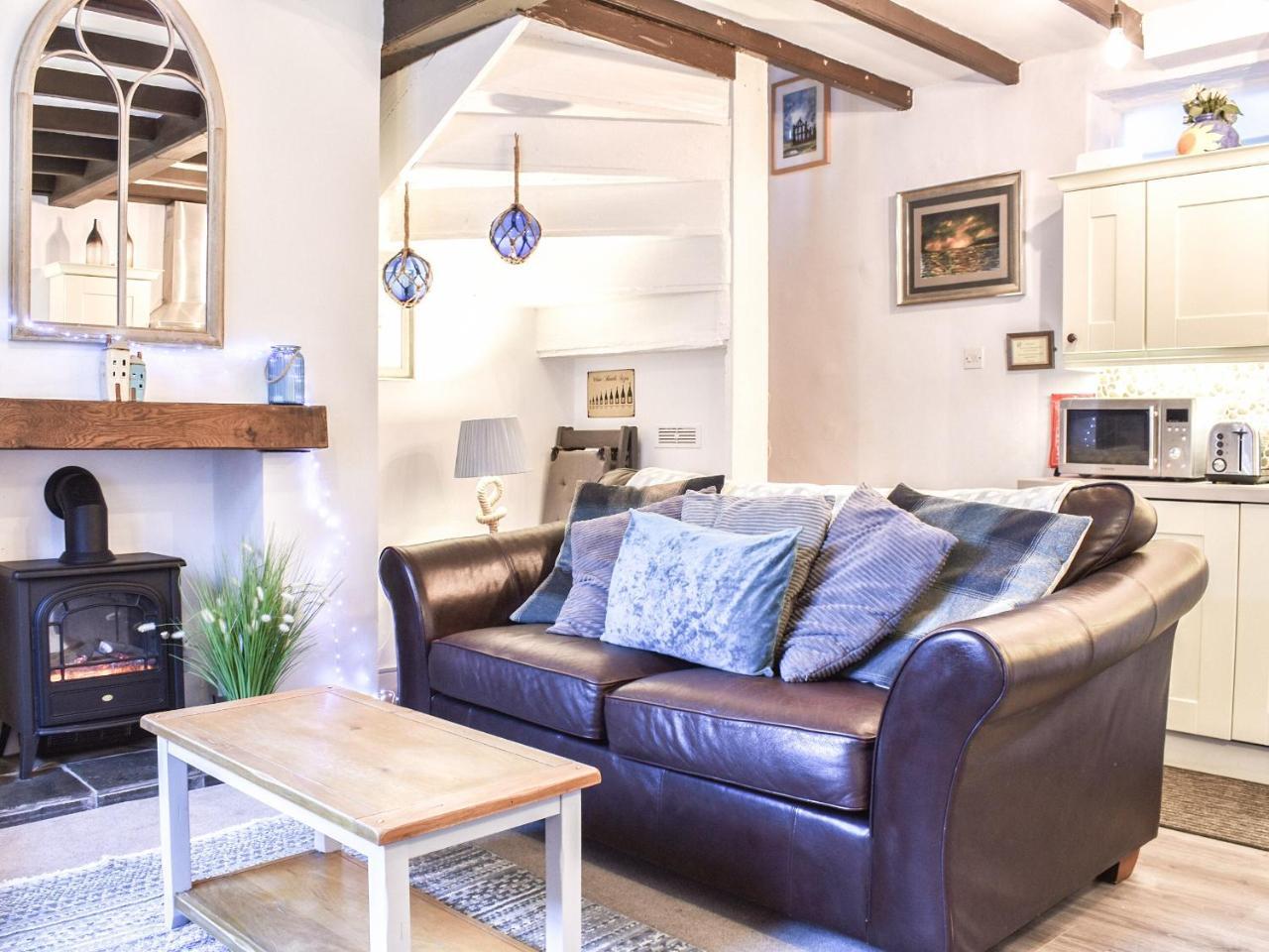 Sea Dog Cottage Uk42479