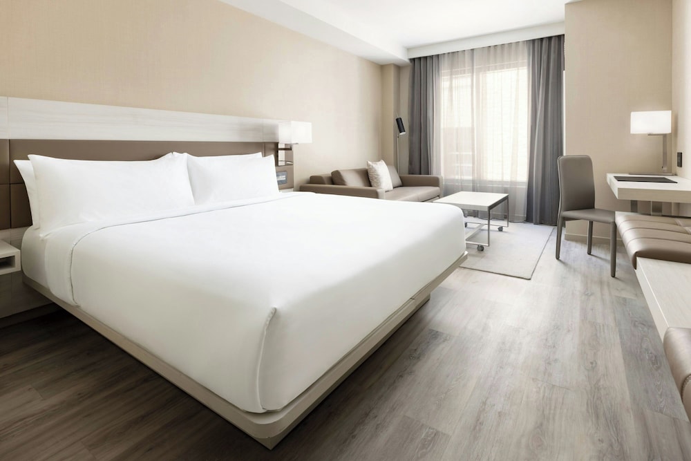 AC Hotel St. Petersburg Downtown - photo 25