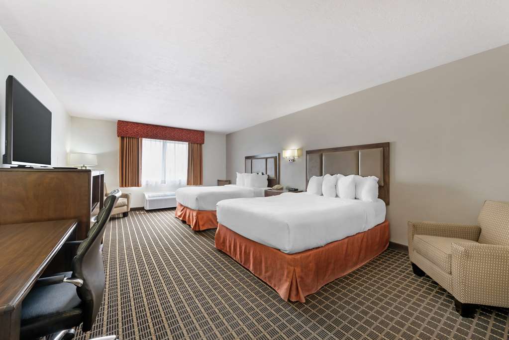 Best Western Plus Eagleridge Inn & Suites - photo 35