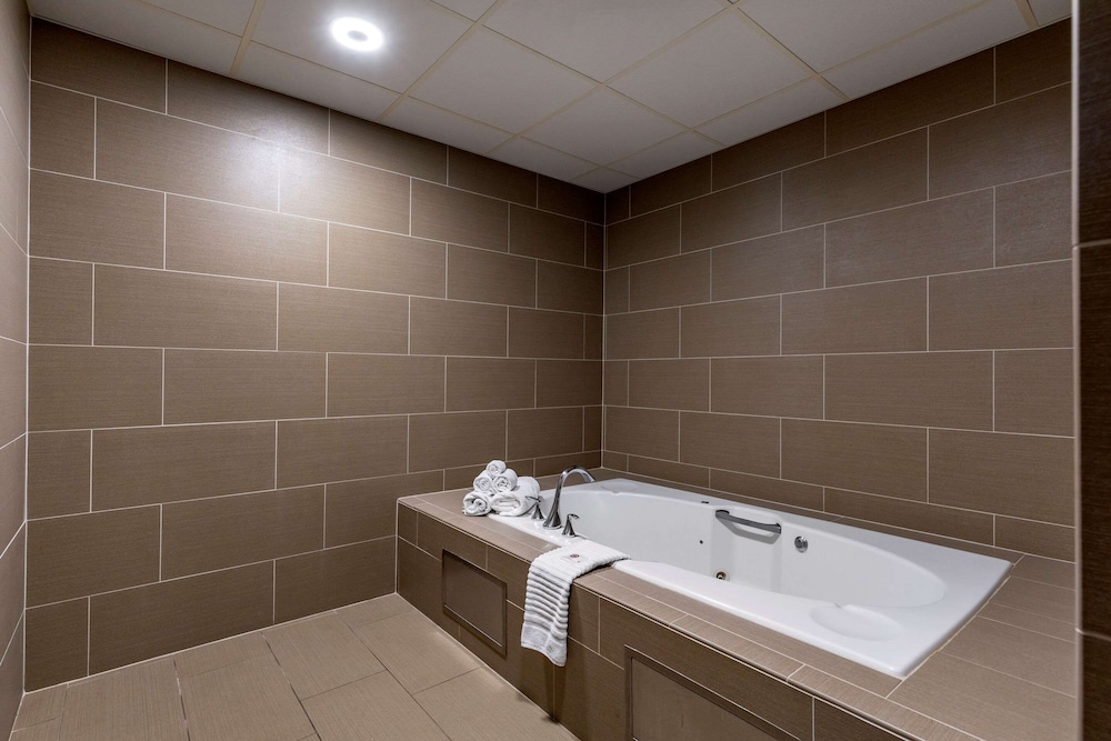 Garner Hotel Butte by IHG - photo 10