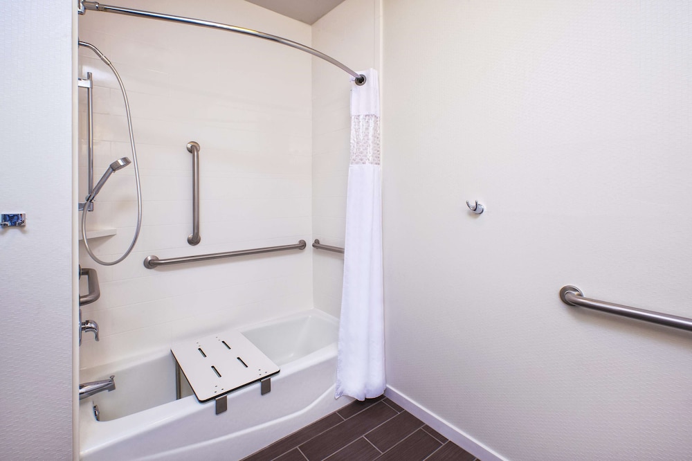 Hampton Inn & Suites Los Alamos White Rock - photo 18