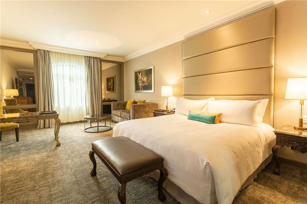 Grand Class king suite