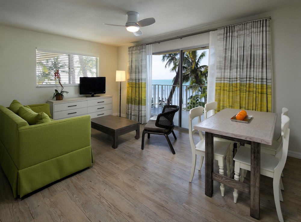 La Siesta Resort & Villas - photo 15