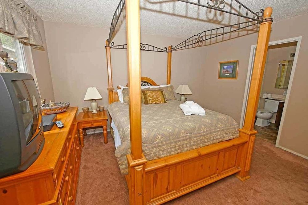 2269 Oregon Avenue - photo 8
