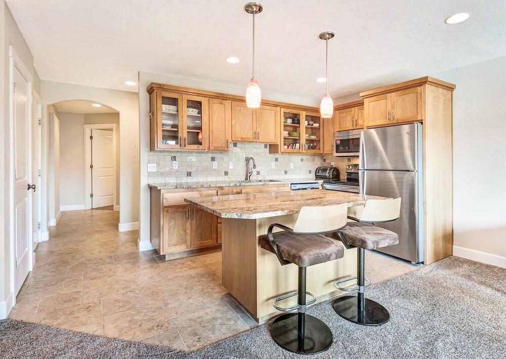 Bend Riverside Inn & Suites - photo 172