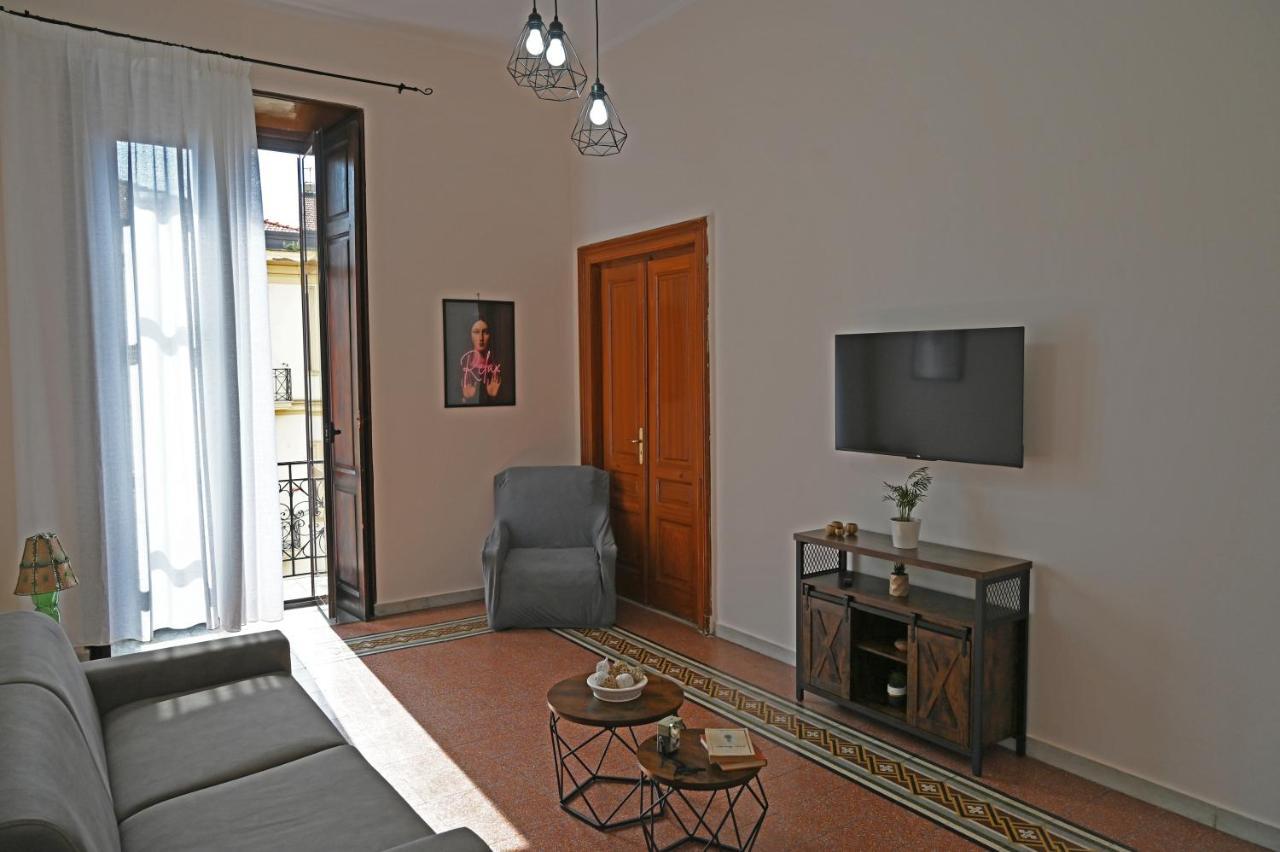Ampio Appartamento Napoli Famiglie 6 Ospiti — 4-Star Luxury Hotel in Naples, Italy