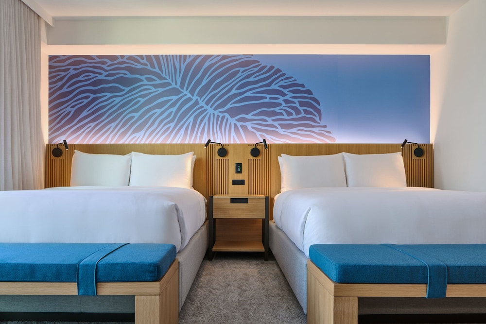 Renaissance Honolulu Hotel & Spa - photo 5