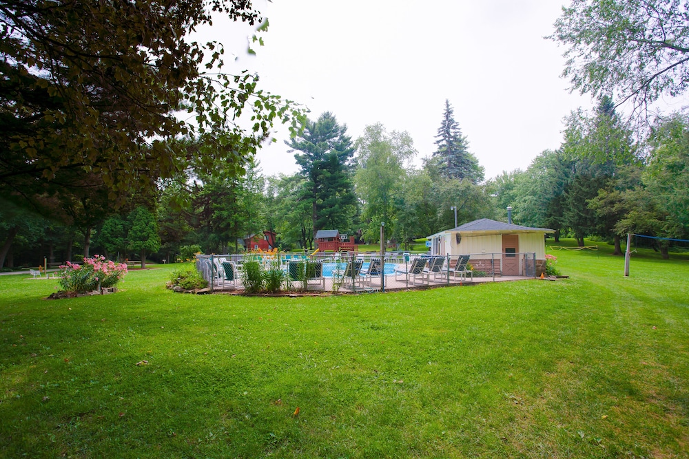 Birchcliff Resort - photo 94
